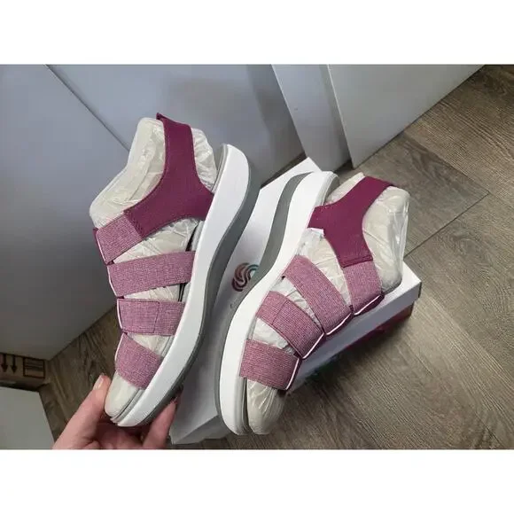 Clarks Cloudsteppers ARLA SHAYLIE Sandals Deep Fuscia Pink Fabric NEW IN BOX 8.5 - Picture 3 of 7